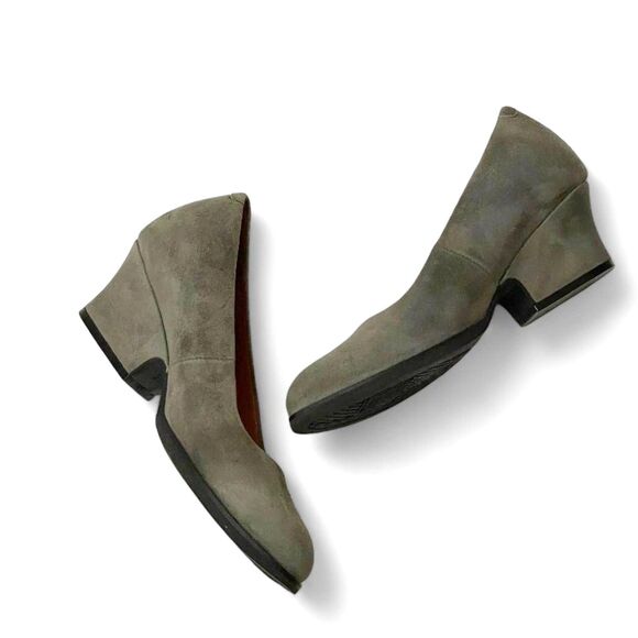 L'Amour Des Pieds Jolanda Charcoal Suede Woman's Pump, Size 8.5 - Picture 7 of 11